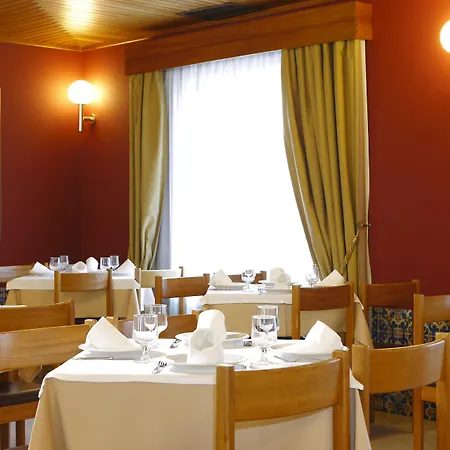 فندق Domus Pacis 3*