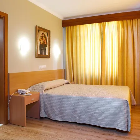 Готель Domus Pacis