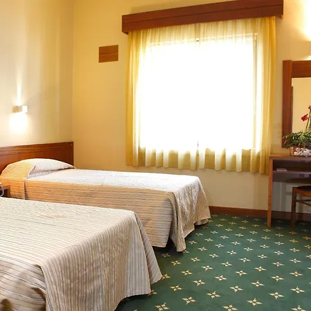 Domus Pacis Готель Фатіма