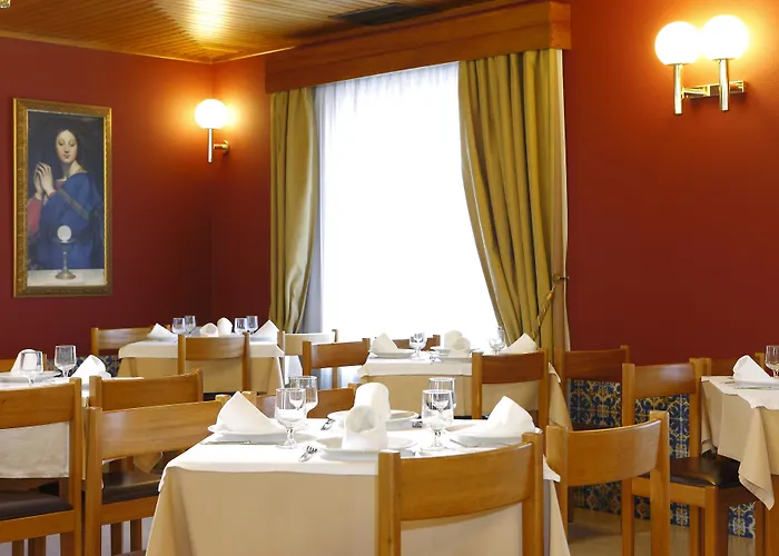 מלון Domus Pacis 3*