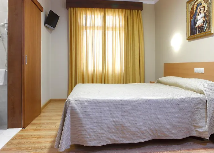 Domus Pacis מלון